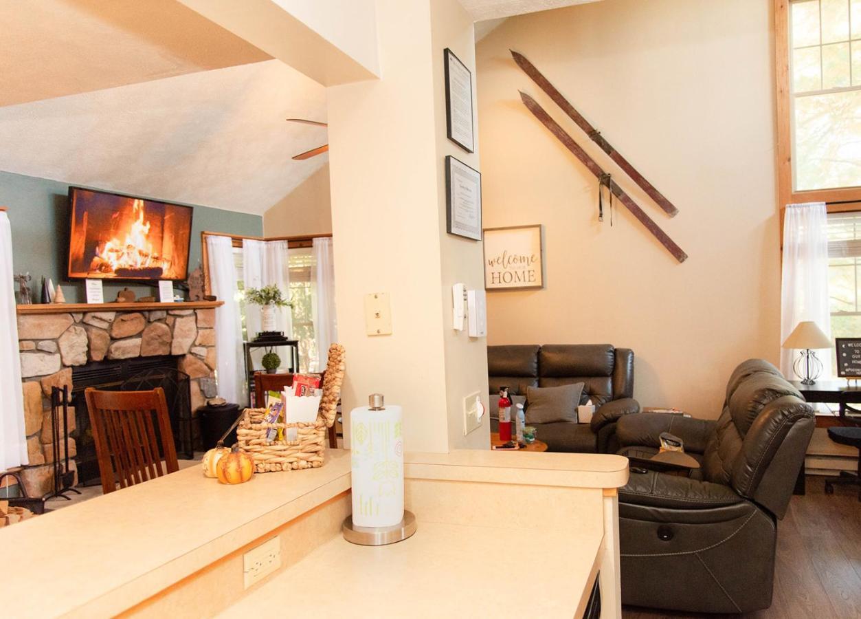 Camelback Private Home Located Behind Waterpark & Ski Lift Tannersville Buitenkant foto